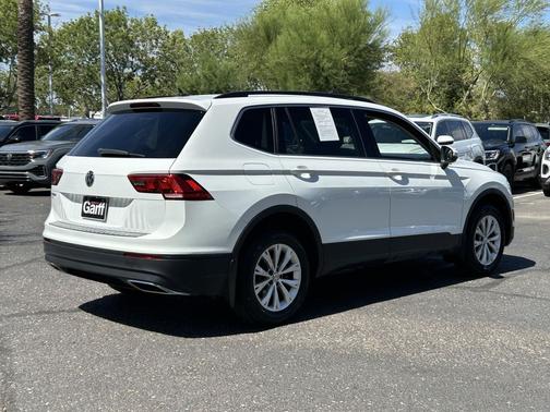 Pure White 2019 Volkswagen Tiguan 2.0T SE