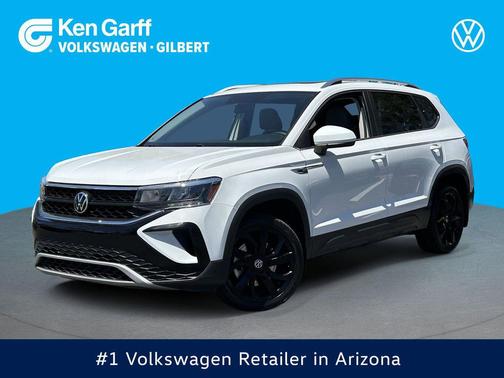 Pure White 2022 Volkswagen Taos 1.5T SE