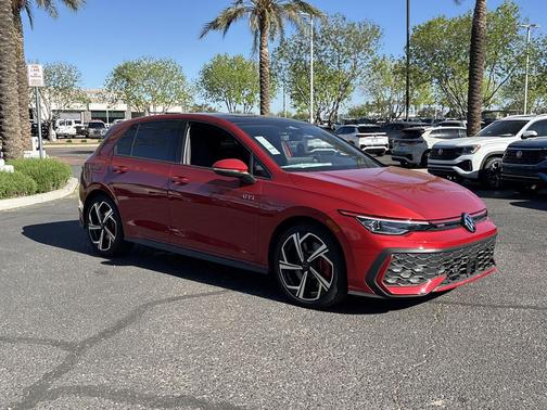 Kings Red Metallic 2026 Volkswagen Golf GTI 2.0T SE DSG