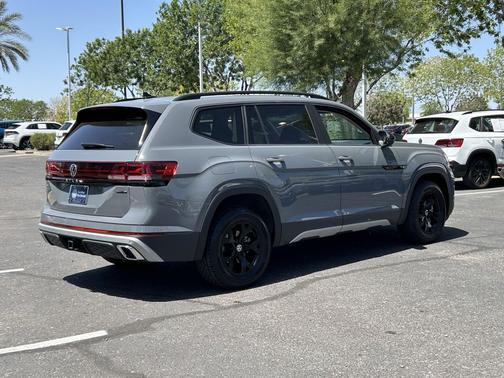 Pure Gray 2025 Volkswagen Atlas 2.0T Peak Edition