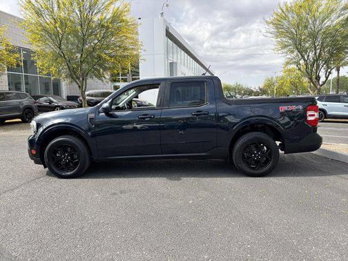 Alto Blue Tinted Clearcoat Metallic 2022 Ford Maverick Lariat