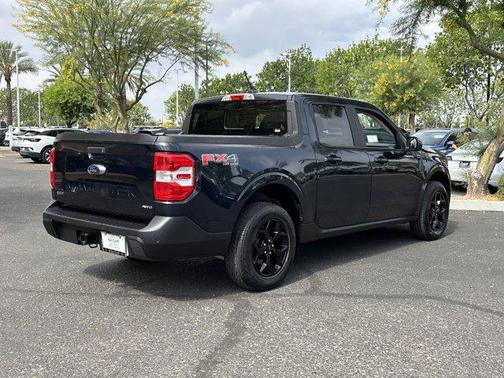 Alto Blue Tinted Clearcoat Metallic 2022 Ford Maverick Lariat