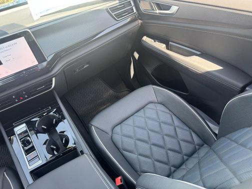 2025 Volkswagen Atlas Cross Sport 2.0T SEL Premium