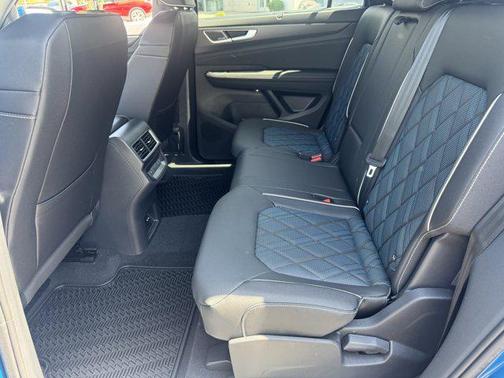 2025 Volkswagen Atlas Cross Sport 2.0T SEL Premium
