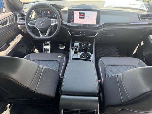 2025 Volkswagen Atlas Cross Sport 2.0T SEL Premium