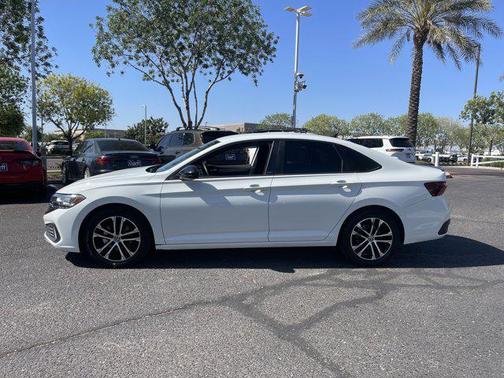 Pure White 2024 Volkswagen Jetta 1.5T Sport