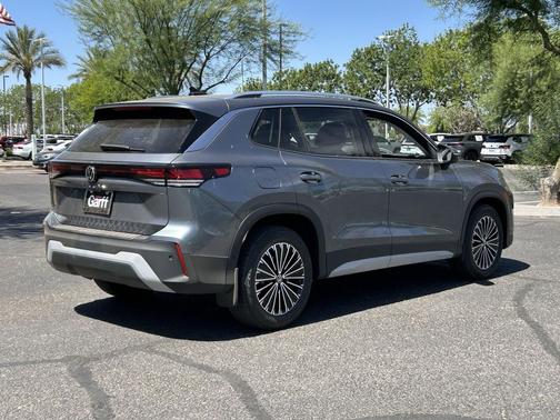 platinum gray metallic 2026 Volkswagen Tiguan 2.0T S