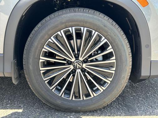 platinum gray metallic 2026 Volkswagen Tiguan 2.0T S
