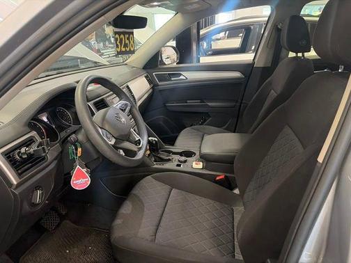 Pyrite Silver Metallic 2021 Volkswagen Atlas 2.0T S