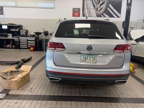Pyrite Silver Metallic 2021 Volkswagen Atlas 2.0T S