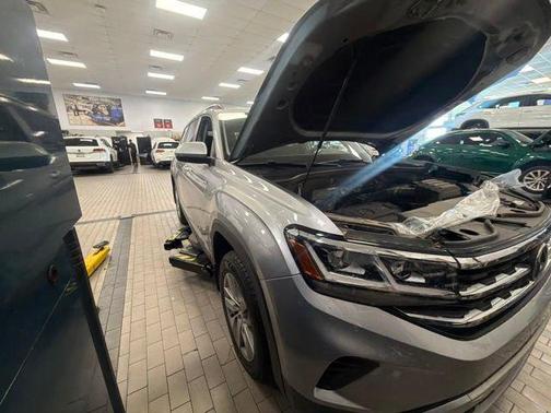 Pyrite Silver Metallic 2021 Volkswagen Atlas 2.0T S
