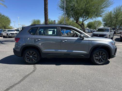 2023 Volkswagen Taos 1.5T S