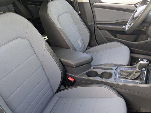 2026 Volkswagen Jetta 1.4T SE