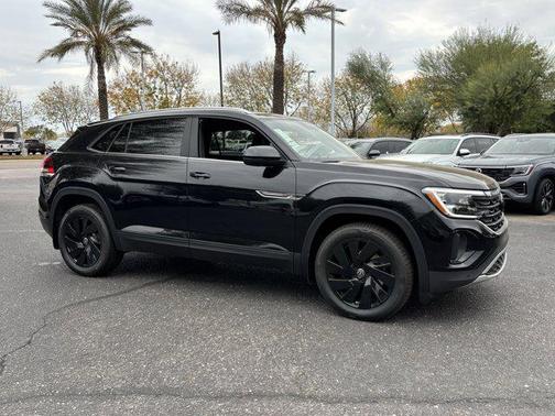 2026 Volkswagen Atlas Cross Sport 2.0T SE w/Technology 4MOTION