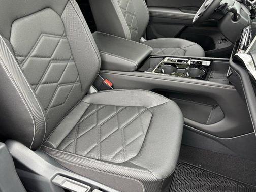 2026 Volkswagen Atlas Cross Sport 2.0T SE w/Technology 4MOTION