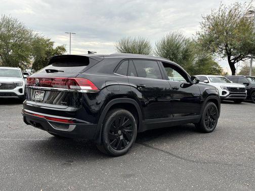 2026 Volkswagen Atlas Cross Sport 2.0T SE w/Technology 4MOTION