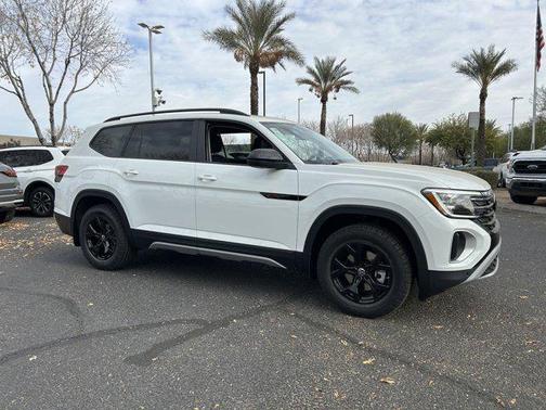 2025 Volkswagen Atlas 2.0T Peak Edition