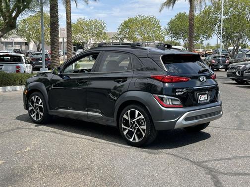 Abyss Black Pearl 2023 Hyundai KONA Limited