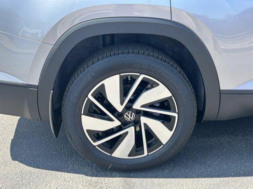 2025 Volkswagen Atlas 2.0T SE w/Technology 4MOTION