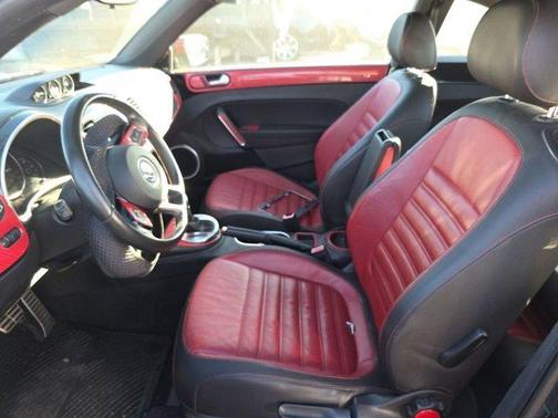 2012 Volkswagen Beetle Base