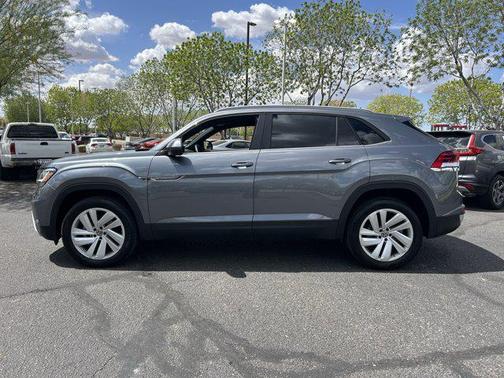 2022 Volkswagen Atlas Cross Sport 3.6L V6 SE w/Technology