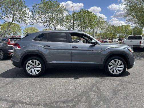 2022 Volkswagen Atlas Cross Sport 3.6L V6 SE w/Technology