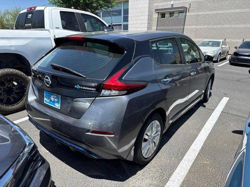 Gun Metallic 2018 Nissan Leaf S