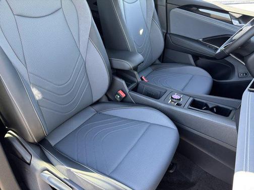 Platinum Gray Metallic 2026 Volkswagen Tiguan 2.0T SE R-Line Black