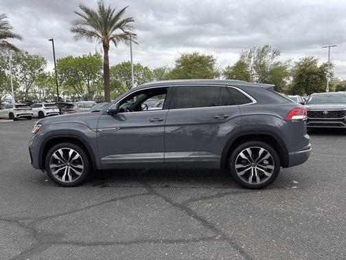 2023 Volkswagen Atlas Cross Sport 3.6L V6 SEL Premium R-Line