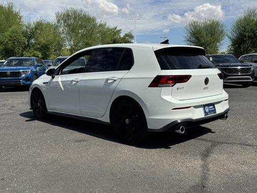 2022 Volkswagen Golf GTI 2.0T SE DSG