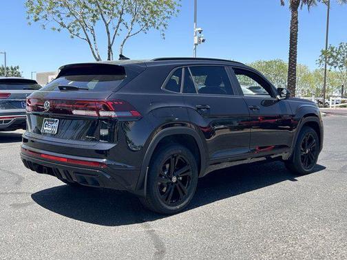 2025 Volkswagen Atlas Cross Sport 2.0T SEL