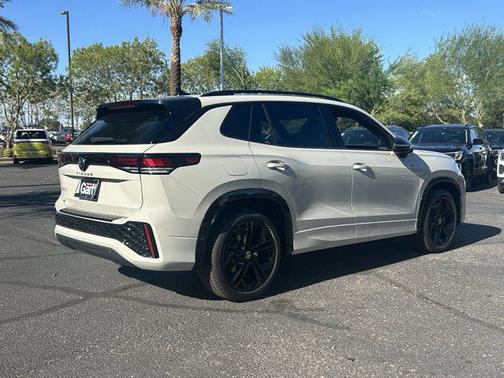2025 Volkswagen Tiguan 2.0T SE R-Line Black
