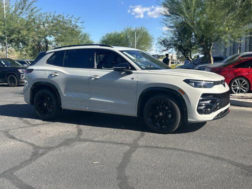 2025 Volkswagen Tiguan 2.0T SE R-Line Black