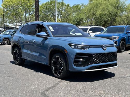 monterey blue pearl 2026 Volkswagen Tiguan 2.0T SEL R-Line 4MOTION