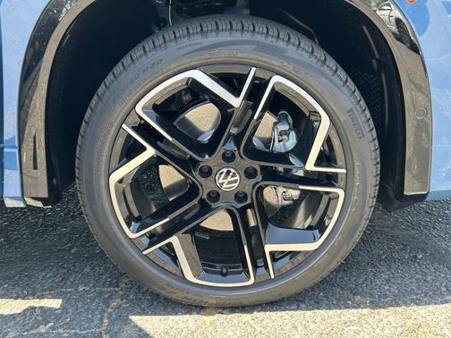 monterey blue pearl 2026 Volkswagen Tiguan 2.0T SEL R-Line 4MOTION