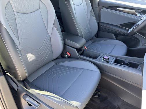 Opal White with Deep Black Roof 2026 Volkswagen Tiguan 2.0T SE R-Line Black
