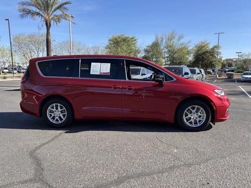 2025 Chrysler Pacifica L