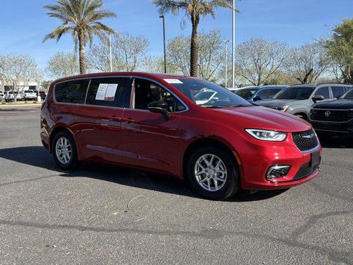 2025 Chrysler Pacifica L