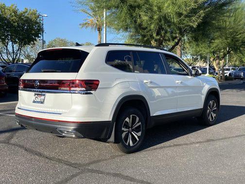 2026 Volkswagen Atlas 2.0T SE