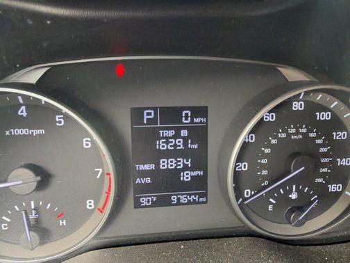 Quartz White Pearl 2017 Hyundai ELANTRA SE