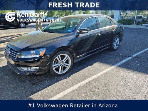 2015 Volkswagen Passat 1.8T Auto SE w/Sunroof & Nav