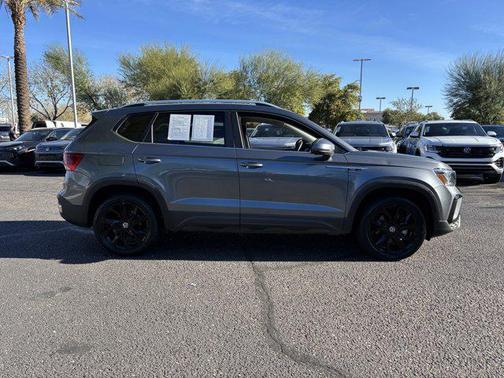 2022 Volkswagen Taos 1.5T SE