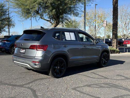 2022 Volkswagen Taos 1.5T SE