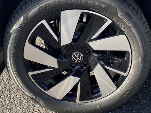 2026 Volkswagen Atlas Cross Sport 2.0T SE w/Technology 4MOTION