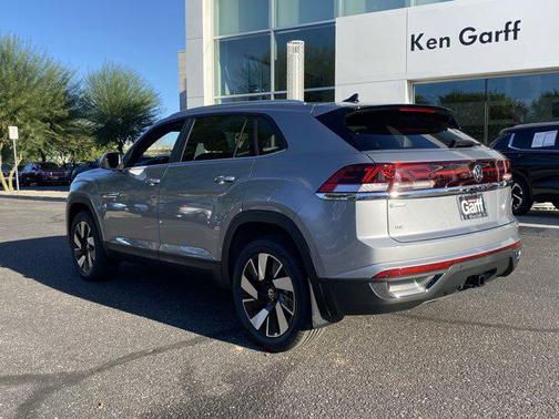 2026 Volkswagen Atlas Cross Sport 2.0T SE w/Technology 4MOTION