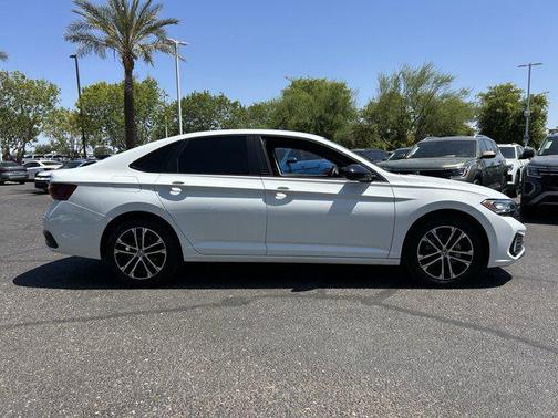 Pure White 2024 Volkswagen Jetta 1.5T Sport