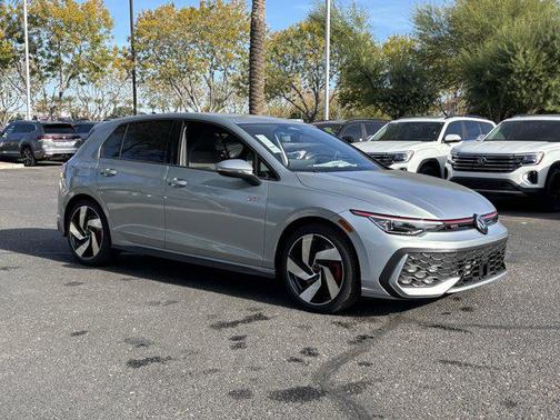 2026 Volkswagen Golf GTI 2.0T S DSG