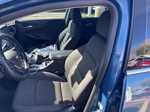 2024 Chevrolet Malibu FWD RS