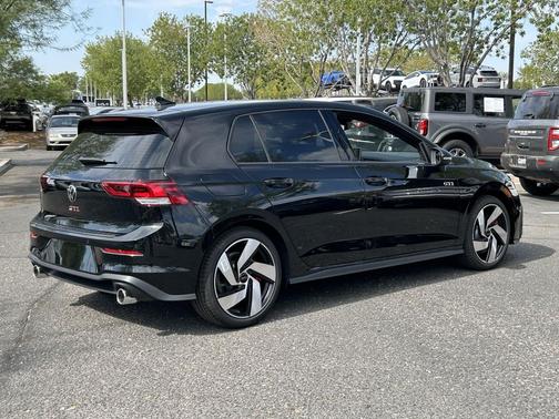Mythos Black Metallic 2026 Volkswagen Golf GTI 2.0T S DSG
