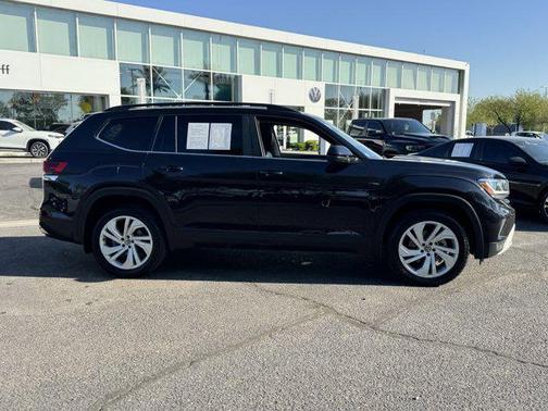 2022 Volkswagen Atlas 2.0T SE w/Technology